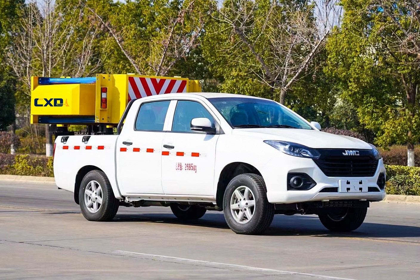 江铃皮卡70K防撞缓冲车