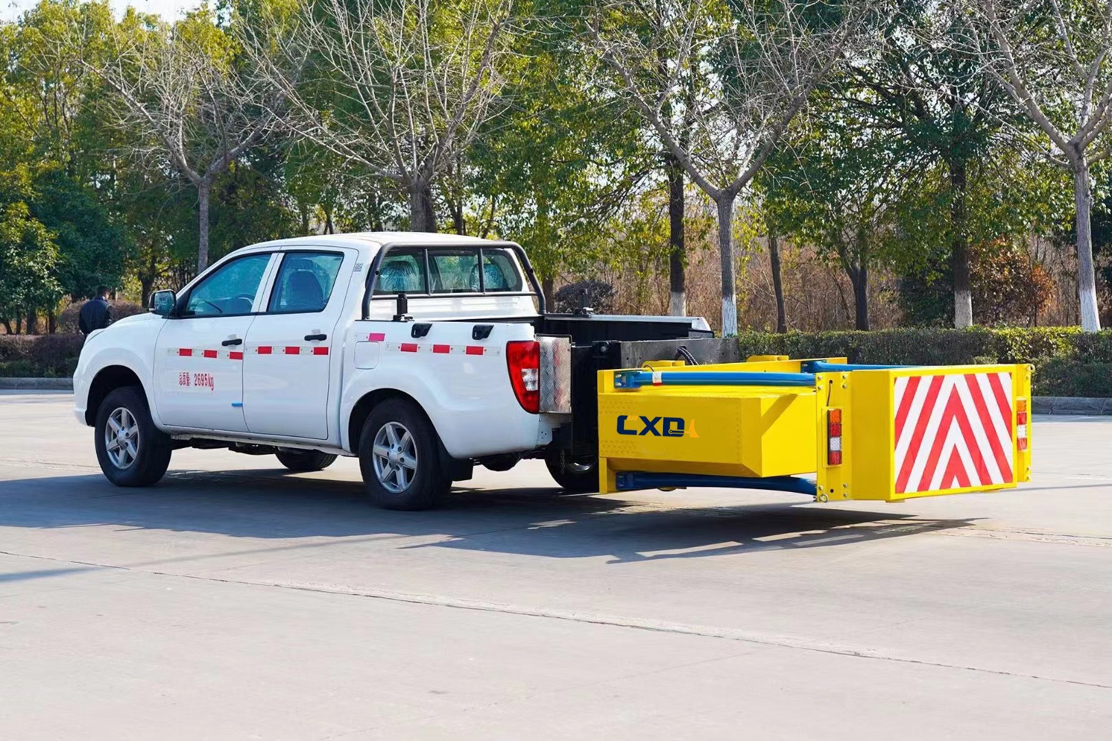 江铃皮卡70K防撞缓冲车