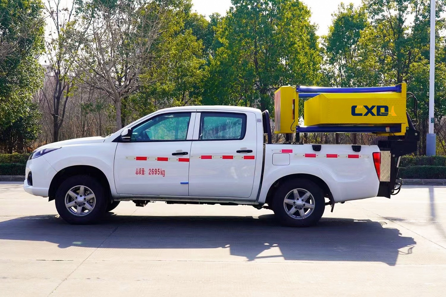 江铃皮卡70K防撞缓冲车