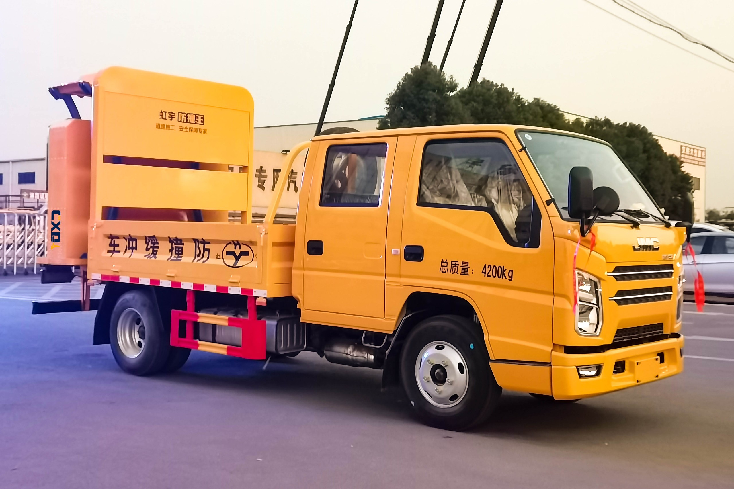 江铃70K/80K防撞缓冲车