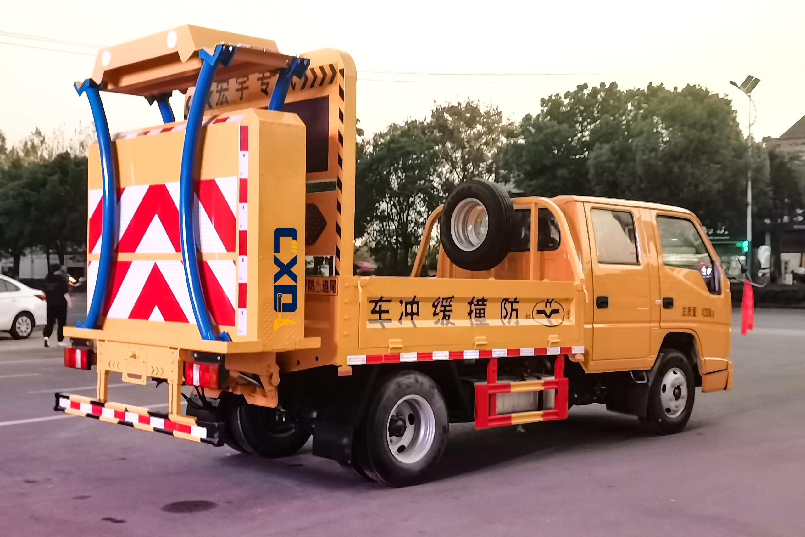 江铃70K/80K防撞缓冲车