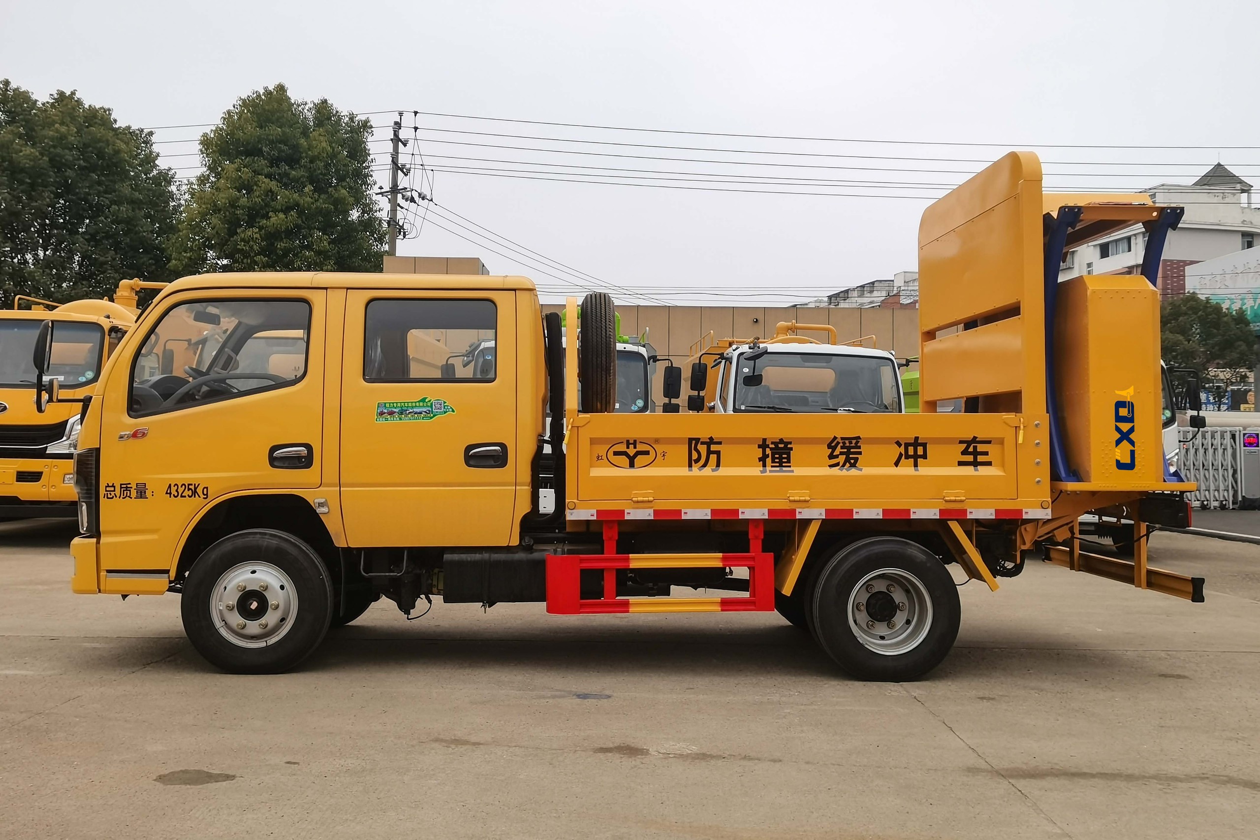 东风D6-70K/80K防撞缓冲车