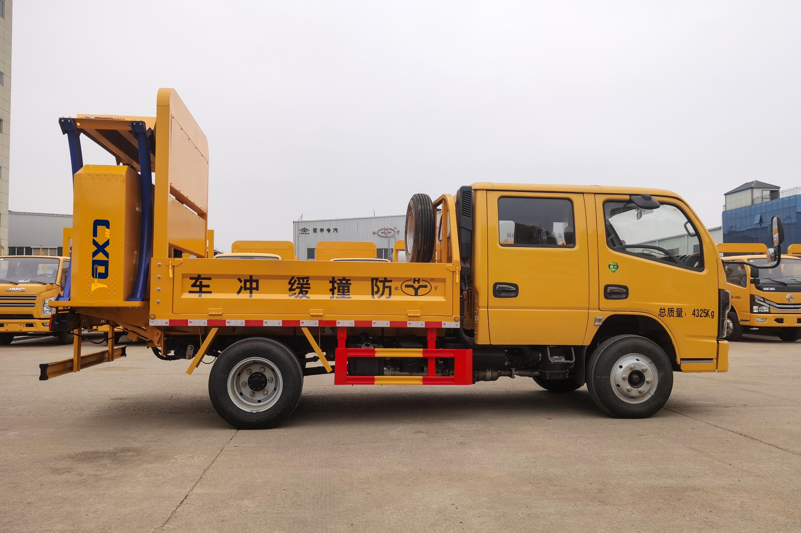 东风D6-70K/80K防撞缓冲车