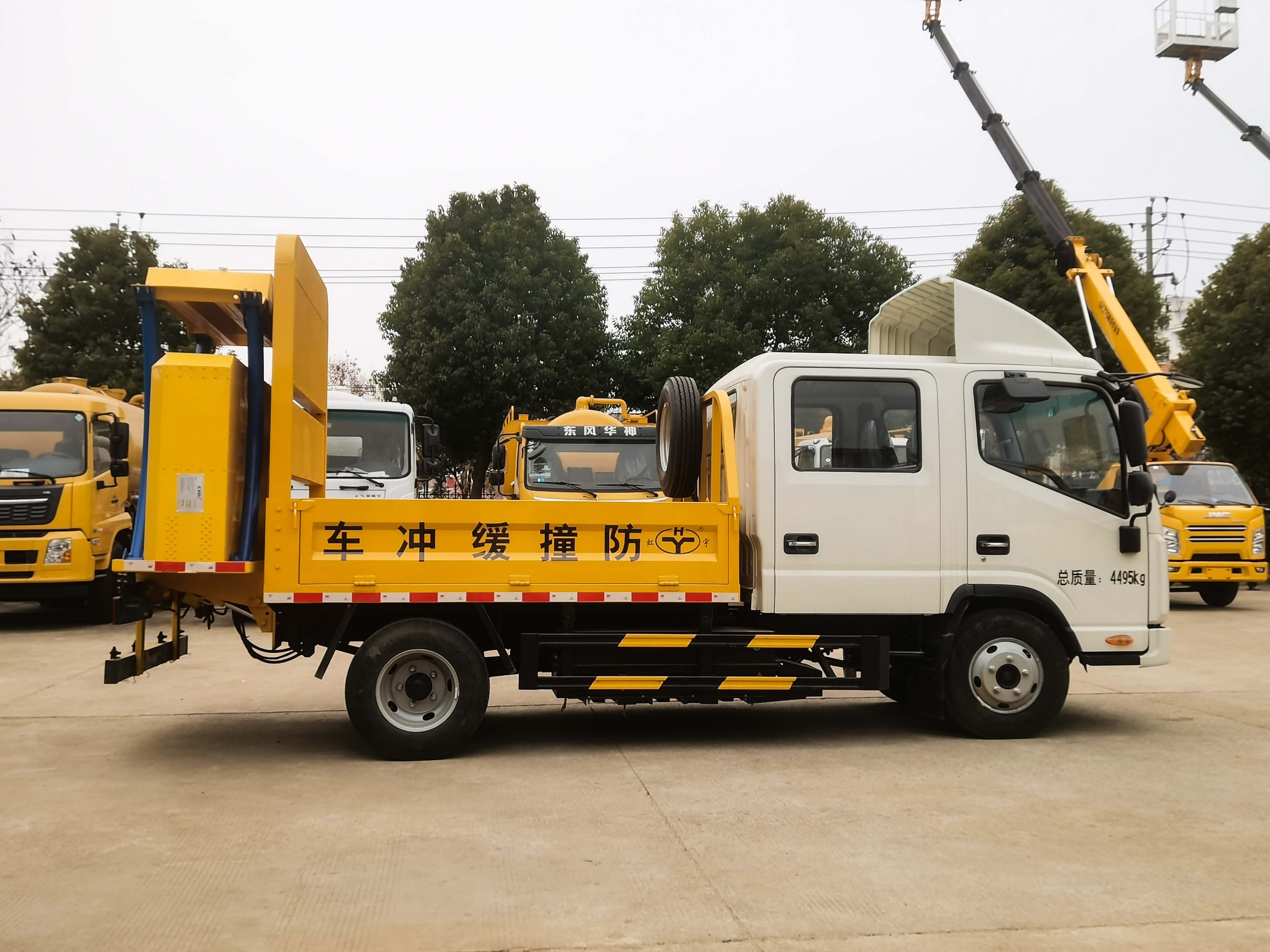 江淮纯电动70/80K防撞缓冲车