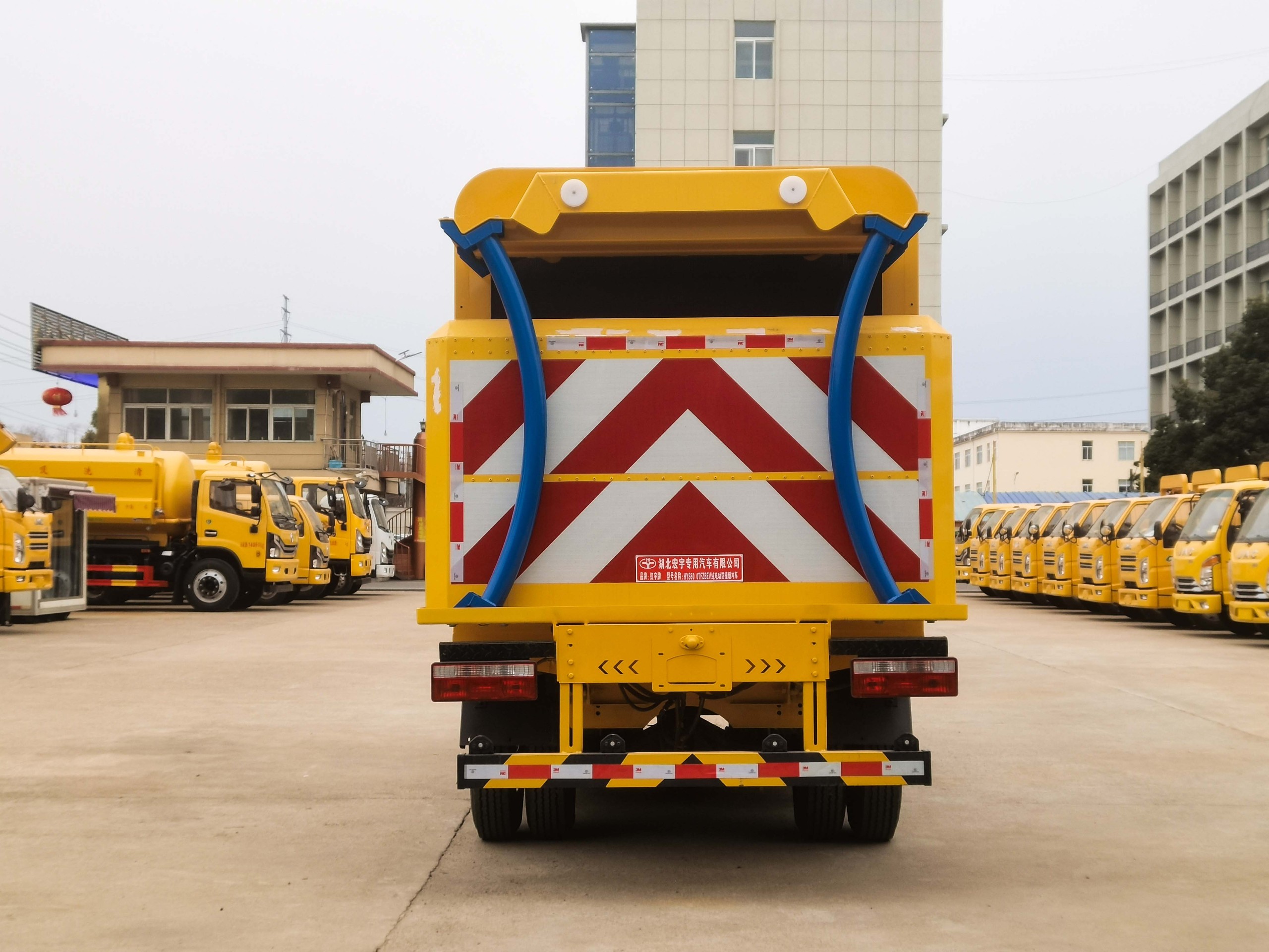 江淮纯电动70/80K防撞缓冲车