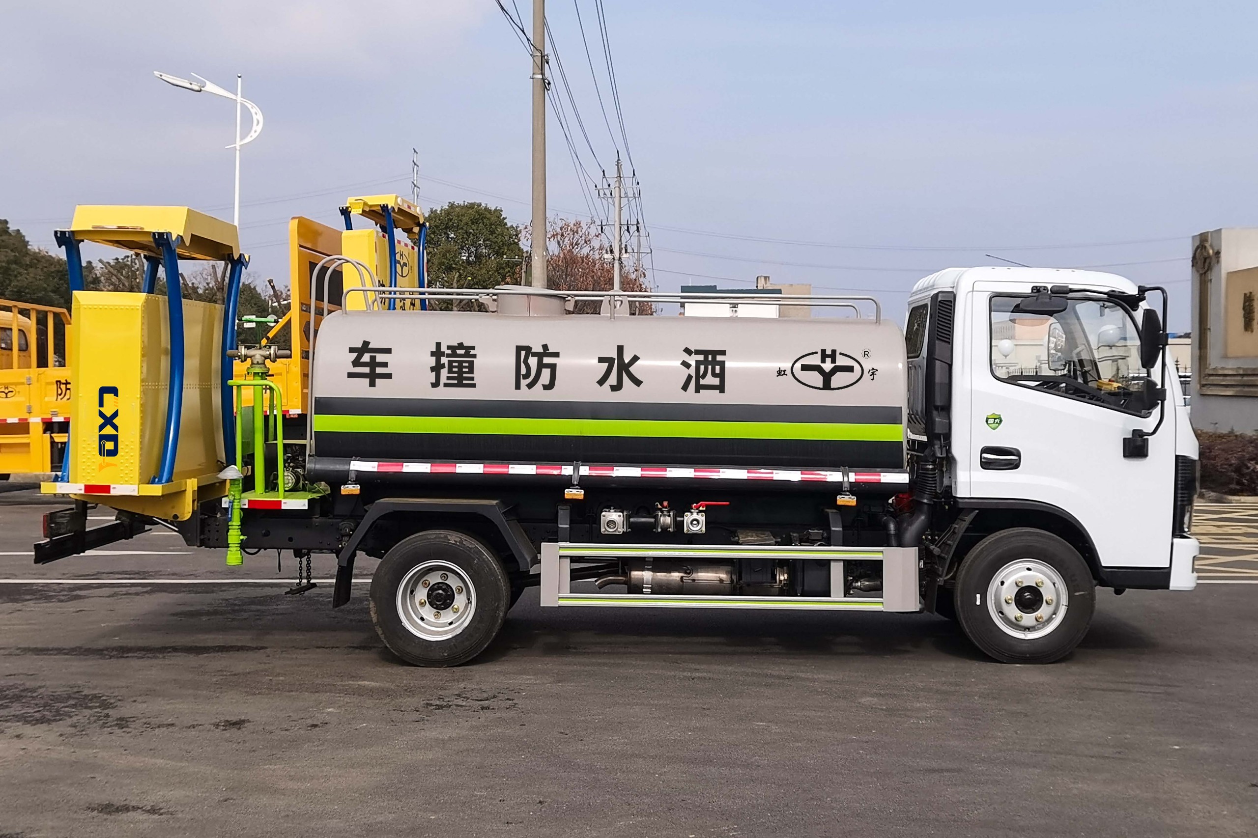 多利卡D6洒水防撞车70K/80K